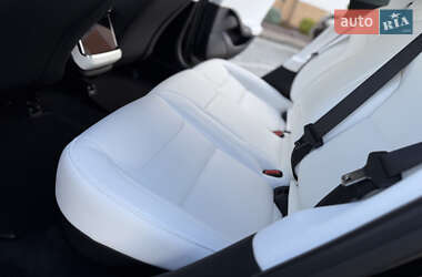 Лифтбек Tesla Model S 2024 в 