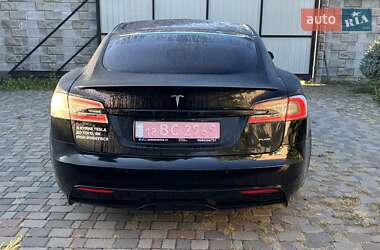 Лифтбек Tesla Model S 2021 в 