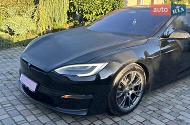 Tesla Model S 2021