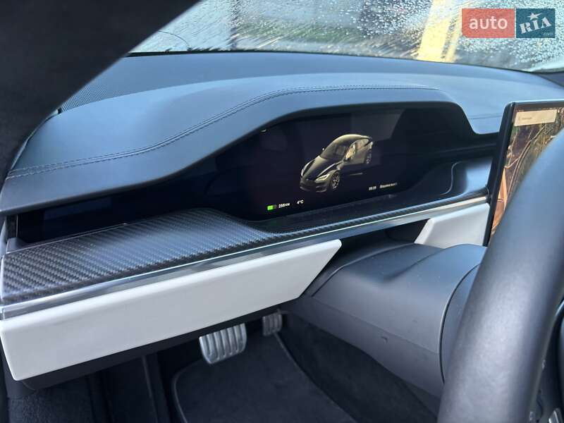 Лифтбек Tesla Model S 2021 в Ровно