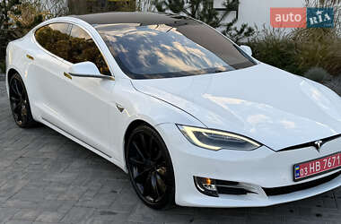 Лифтбек Tesla Model S 2017 в 