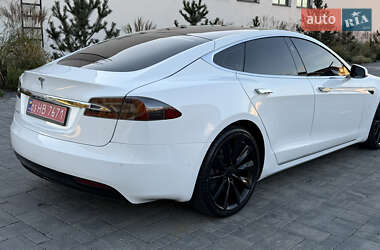 Лифтбек Tesla Model S 2017 в 