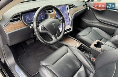Лифтбек Tesla Model S 2017 в 