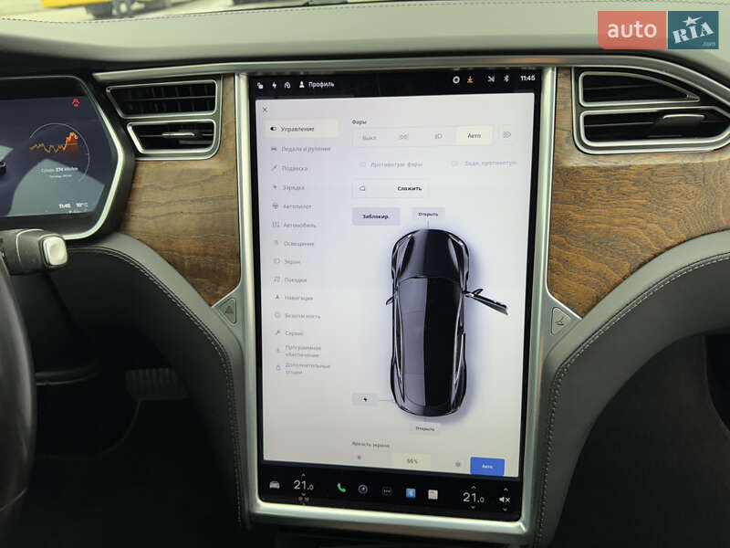 Лифтбек Tesla Model S 2017 в Ирпене
