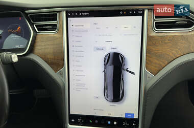 Лифтбек Tesla Model S 2017 в 