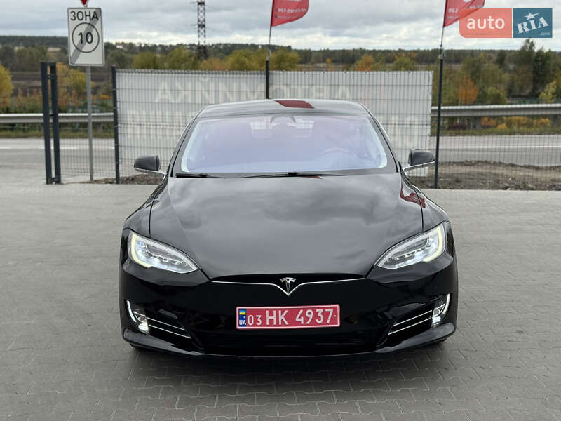 Лифтбек Tesla Model S 2017 в Ирпене