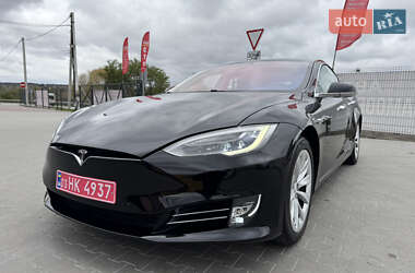 Лифтбек Tesla Model S 2017 в 