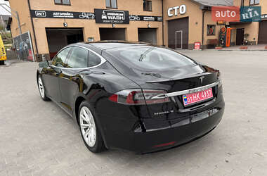 Лифтбек Tesla Model S 2017 в 
