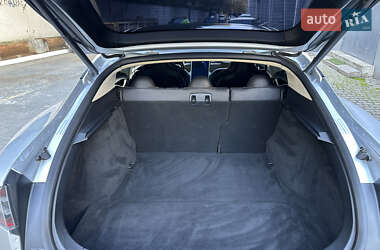 Лифтбек Tesla Model S 2013 в 