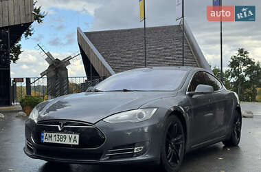 Tesla Model S 2013