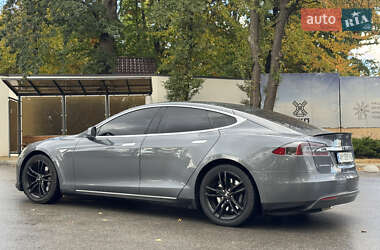 Лифтбек Tesla Model S 2013 в 