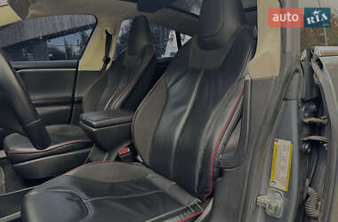 Лифтбек Tesla Model S 2013 в 