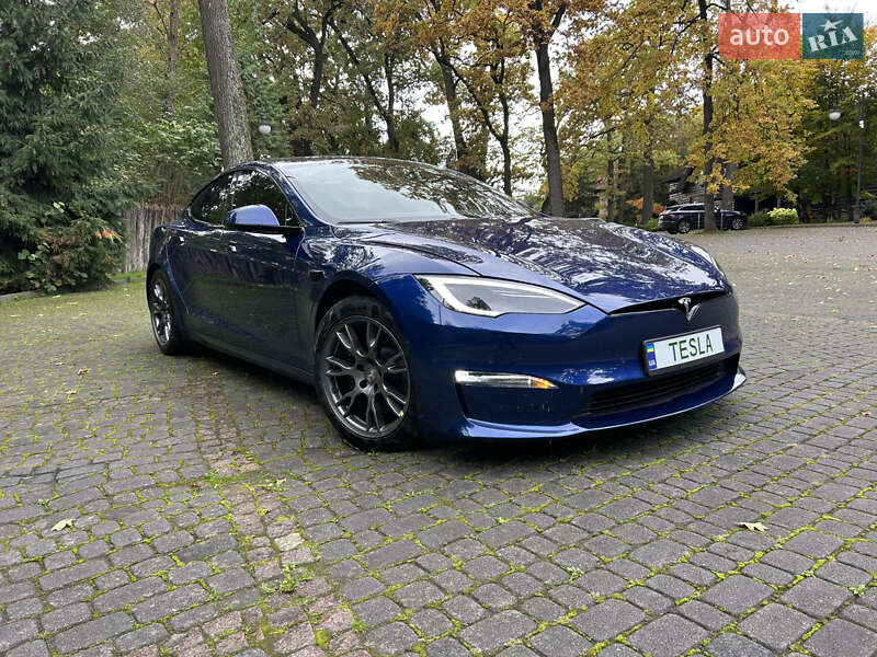 Лифтбек Tesla Model S 2022 в Львове