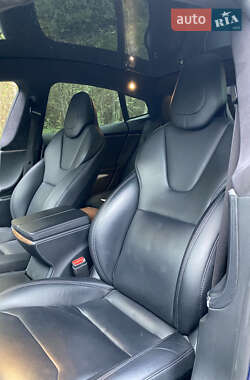 Лифтбек Tesla Model S 2019 в 