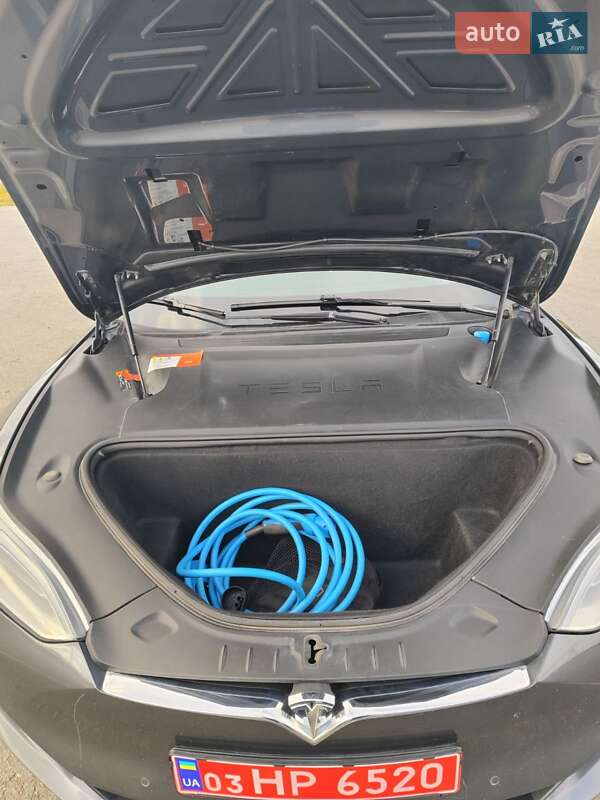 Лифтбек Tesla Model S 2018 в Кобеляках