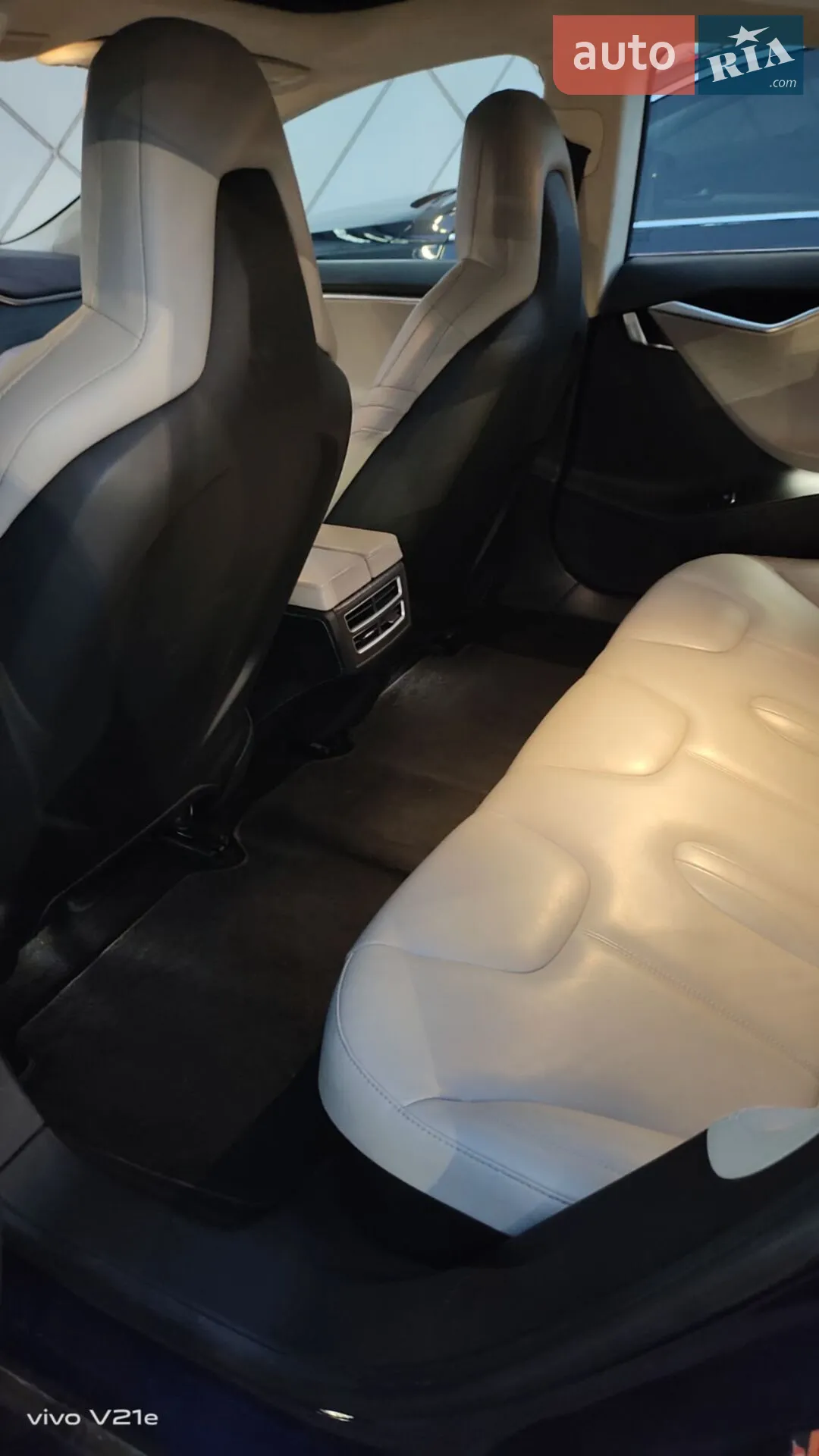 2016 Tesla Model S - мініатюра 15