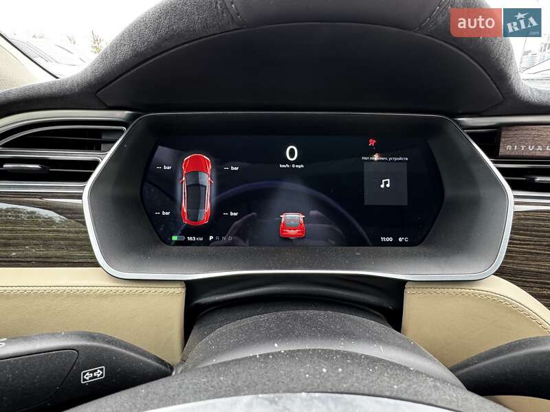 Лифтбек Tesla Model S 2015 в Киеве