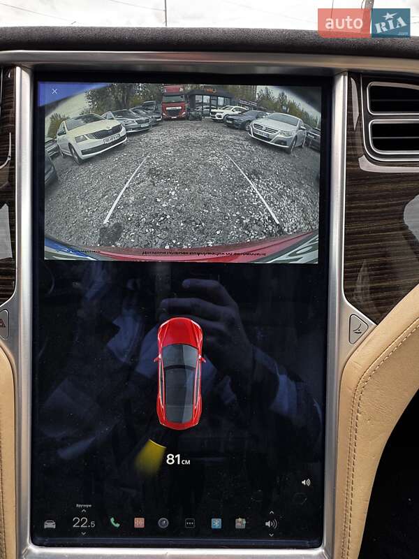 Лифтбек Tesla Model S 2015 в Киеве