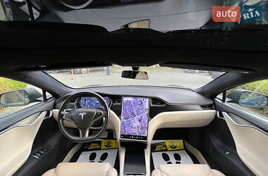 Ліфтбек Tesla Model S 2019 в 
