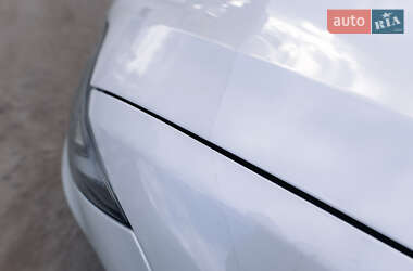 Лифтбек Tesla Model S 2020 в 
