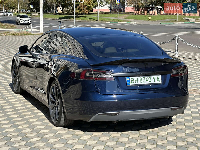 Ліфтбек Tesla Model S 2013 в Чорноморську