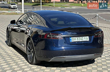 Ліфтбек Tesla Model S 2013 в 