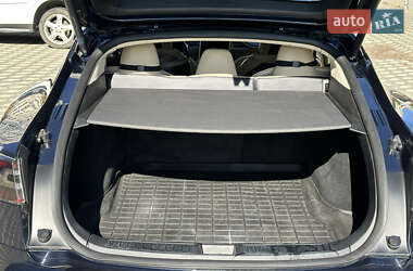 Ліфтбек Tesla Model S 2013 в 