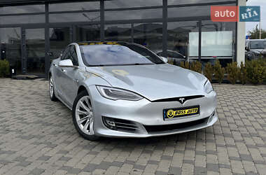 Tesla Model S 2018