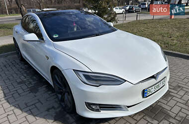 Tesla Model S 2016