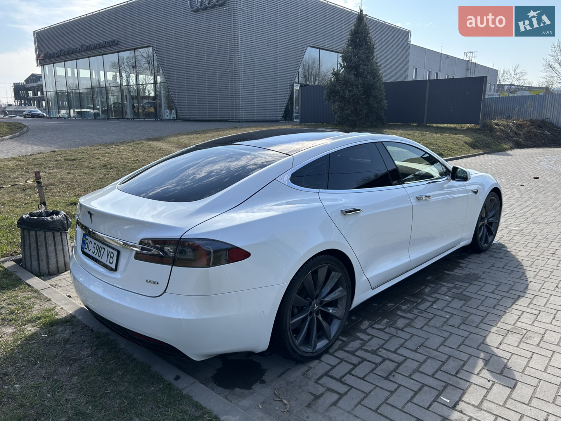 2016 Tesla Model S - мініатюра 3