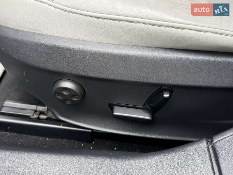 Лифтбек Tesla Model S 2013 в Стрые