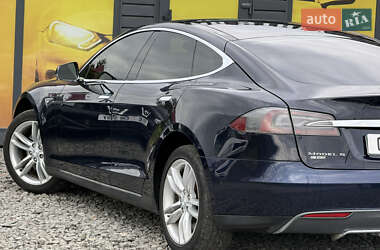 Лифтбек Tesla Model S 2013 в 