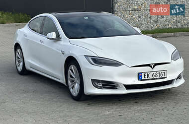 Tesla Model S 2018
