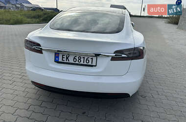 Лифтбек Tesla Model S 2018 в 