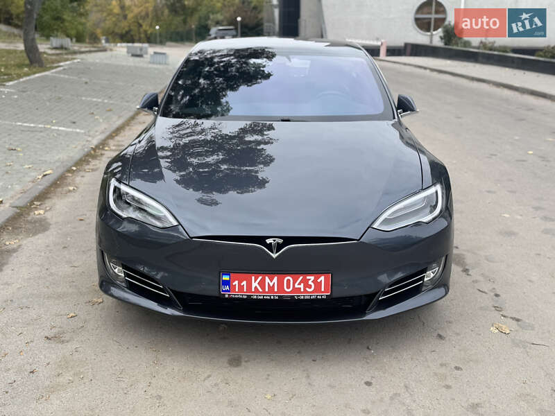 Ліфтбек Tesla Model S 2020 в Запоріжжі