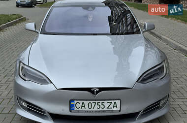 Лифтбек Tesla Model S 2016 в 