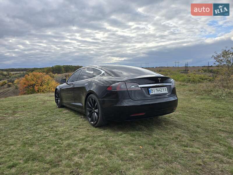 Ліфтбек Tesla Model S 2016 в Полтаві фото 8 Ліфтбек Tesla Model S 2016 в Полтаві