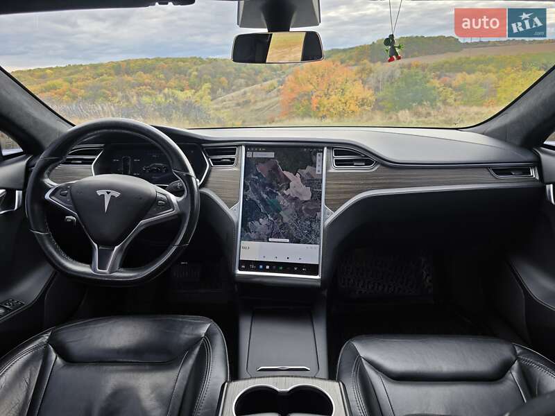 Ліфтбек Tesla Model S 2016 в Полтаві фото 15 Ліфтбек Tesla Model S 2016 в Полтаві