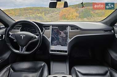 Ліфтбек Tesla Model S 2016 в 