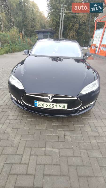 Лифтбек Tesla Model S 2013 в Житомире фото 2 Лифтбек Tesla Model S 2013 в Житомире