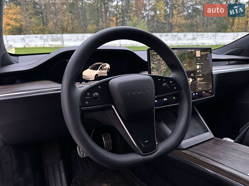 Лифтбек Tesla Model S 2021 в Рованцах