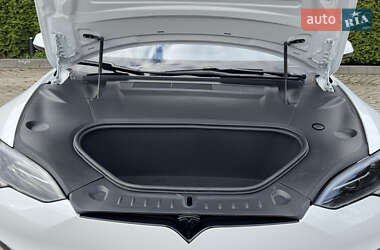 Лифтбек Tesla Model S 2024 в 