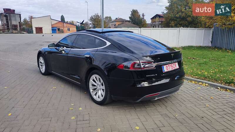 Ліфтбек Tesla Model S 2014 в Житомирі