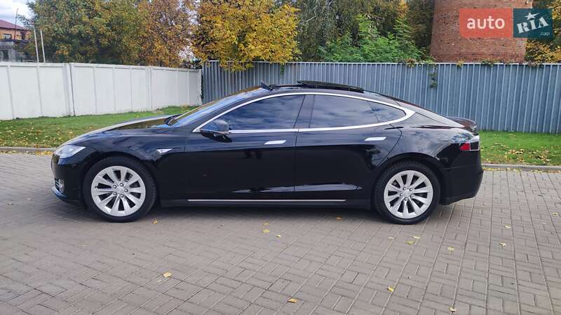 Ліфтбек Tesla Model S 2014 в Житомирі