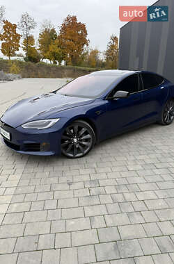 Лифтбек Tesla Model S 2017 в Хмельницком