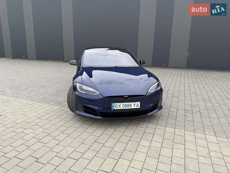 Лифтбек Tesla Model S 2017 в Хмельницком фото 8 Лифтбек Tesla Model S 2017 в Хмельницком