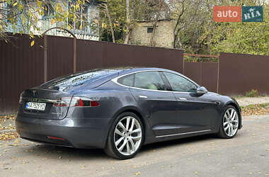 Лифтбек Tesla Model S 2020 в 
