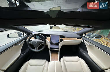 Лифтбек Tesla Model S 2020 в 