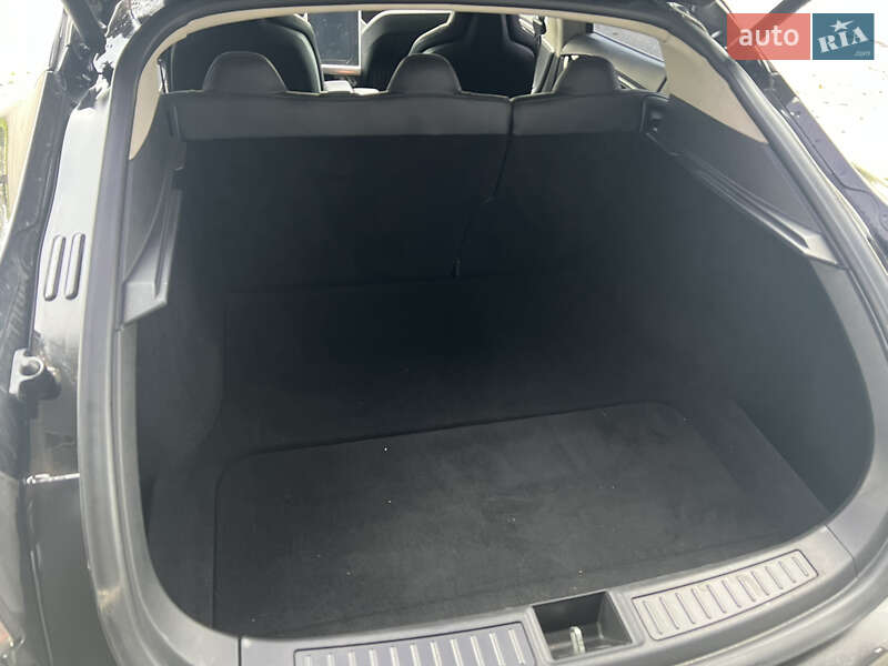 Ліфтбек Tesla Model S 2014 в Києві фото 23 Ліфтбек Tesla Model S 2014 в Києві