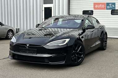 Tesla Model S 2021